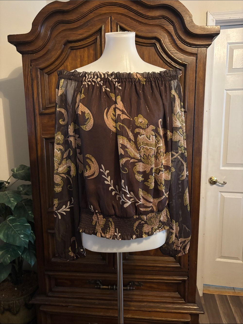 White House Black Market blouse